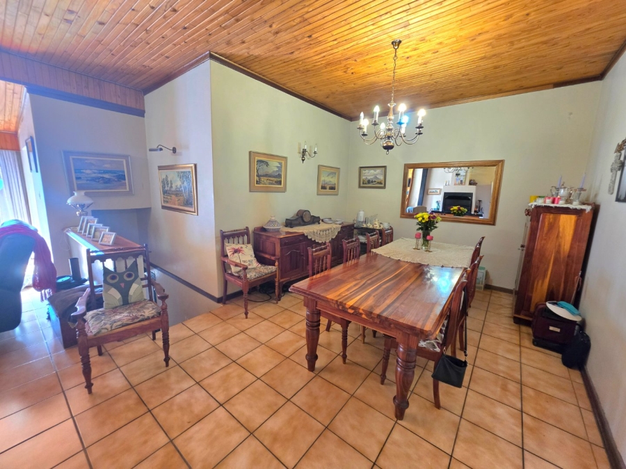 8 Bedroom Property for Sale in Bethlehem Free State
